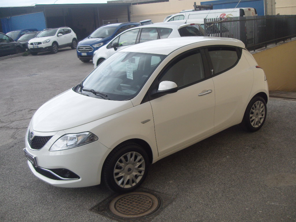 LANCIA YPSILON 1.2